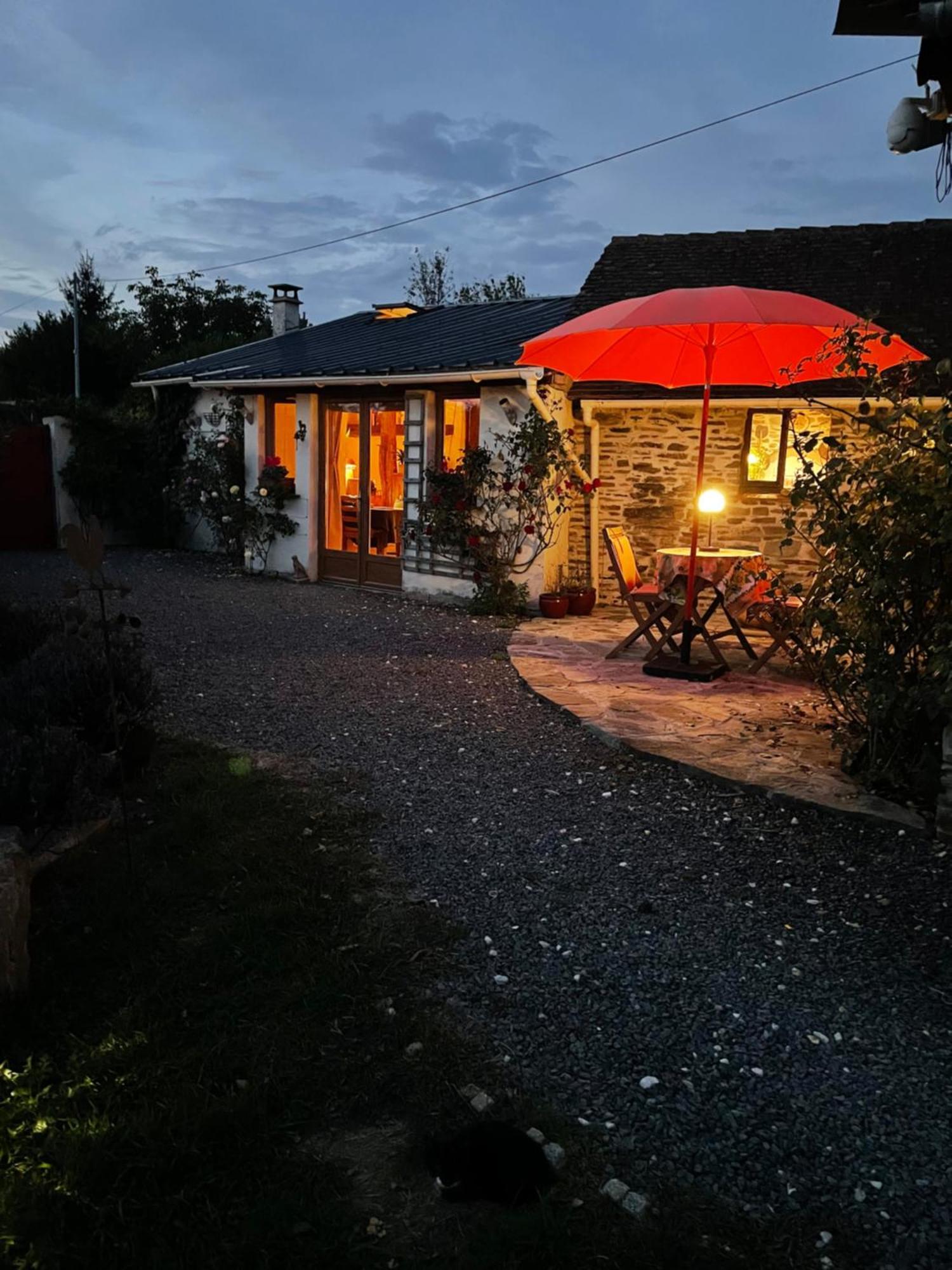 Delightful French Rustic Studio Jumilhac-le-Grand Extérieur photo